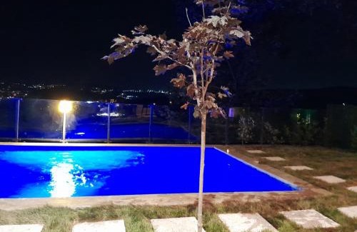 Sapanca Chalet De Esquí | HappyHouse Bungalov Three-Room, SW POOL with lake view, Sapanca B1
