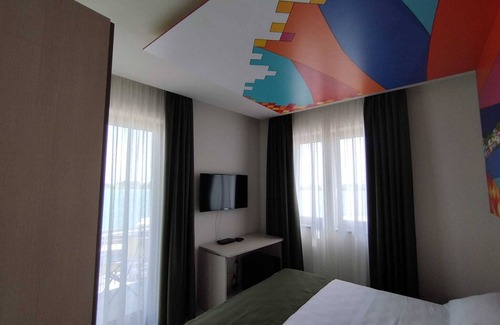 Bacoli Cama Y Desayuno | HAPPYROOMS