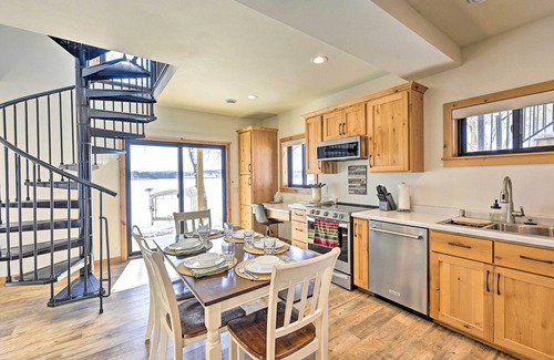Okee Cabina | ‘Happy’s Haven’ Cabin w/ Gas Grill & Fire Pit!