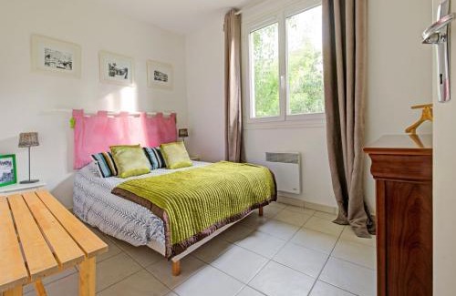 Isigny-sur-Mer Casa | Harbor Haven in Isigny-sur-Mer
