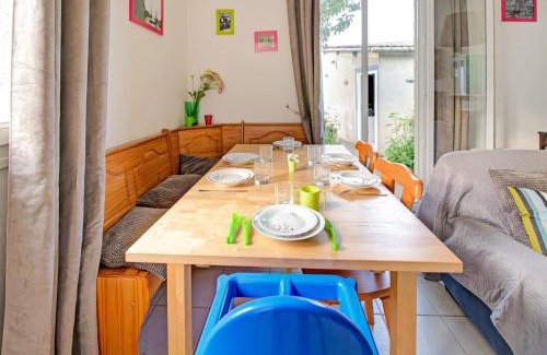 Isigny-sur-Mer Casa | Harbor Haven in Isigny-sur-Mer