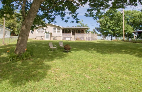 Gilbertsville Casa | NUEVO- Harbor House! A pocos pasos de Moors Marina, muelle privado, admite mascotas
