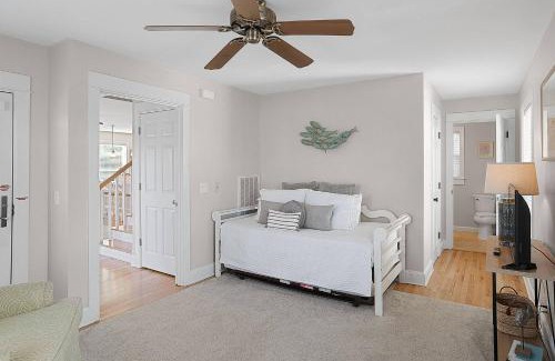 Oceanmarsh Subdivision Casa | Harbor Island 12 Shipwatch Dr