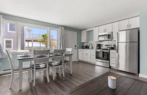 Rye Apartamento | Harbor Serenity Private Deck Updated Kitchen