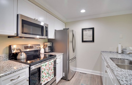 Harbor Springs Condominio | ¡NUEVO! Harbor Springs Condo ~ 6 millas al lago Michigan!