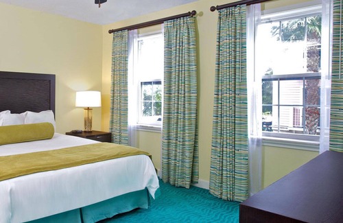 Paradise Island Complejo | Harborside At Atlantis, 1 Bedroom Deluxe Villa. 4 Water Park Bands Included!