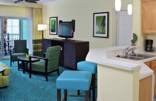 Paradise Island Complejo | Harborside Resort Atlantis 2 Bedroom Lockoff Villa sleeps 8 April 23-30, 2023