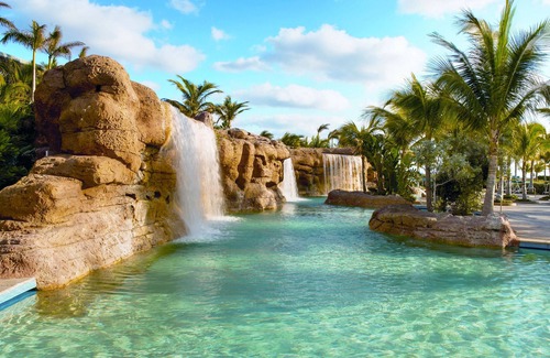 Nassau Villa | Harborside Resort & Vacation Rentals at Atlantis