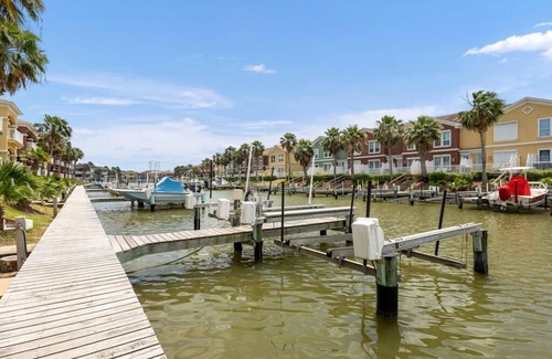 Laguna Vista Villa | Harborside Townhome in Beautiful Laguna Vista