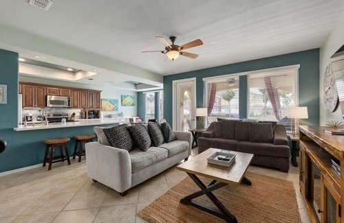 Laguna Vista Villa | Harborside Townhome in Beautiful Laguna Vista