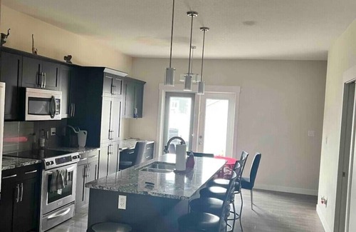 Regina Casa | Harbour Landing Family Home