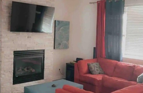 Regina Casa | Harbour Landing Family Home