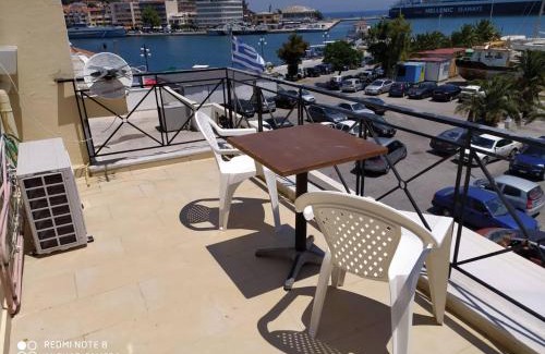 Lesvos Apartamento | Harbour Loft