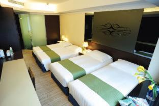 To Kwa Wan Hotel | Harbour Plaza 8 Degrees
