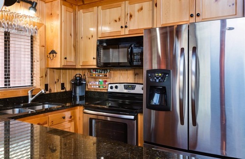 Six Mile Chalet De Esquí | Harbour Pointe Chalet with Boat Slip