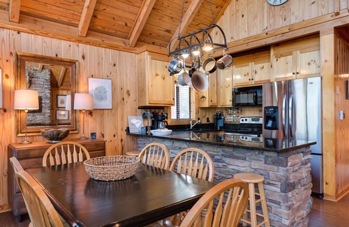 Six Mile Chalet De Esquí | Harbour Pointe Chalet with Boat Slip
