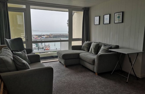 Newlyn Casa | Harbour side, convenient, pet friendly, end terrace home, with parking space.