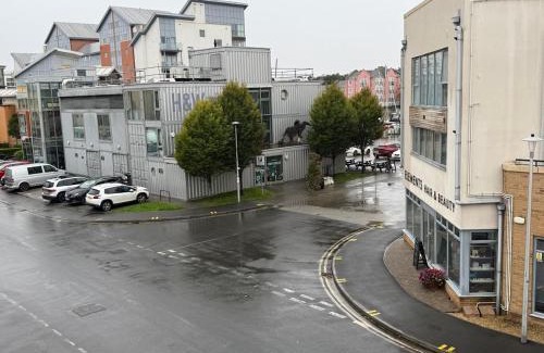 Portishead Apartamento | Harbour-View 2-Bed-Serviced Apartment with Parking