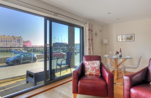 West Bay Apartamento | Harbour View