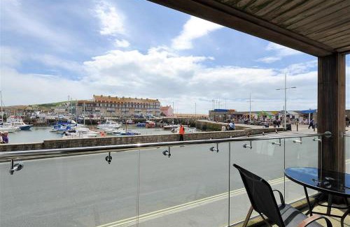 West Bay Apartamento | Harbour View