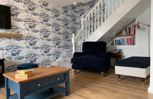 Portaferry Casa | Harbour View on the Lough Edge with Hot Tub