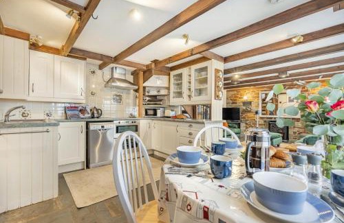 Treator Casa | Harbourside Cottage