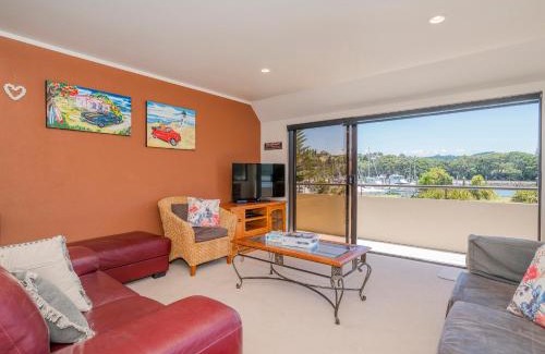 Whangamata Casa | Harbourside Haven - Whangamata Holiday Home