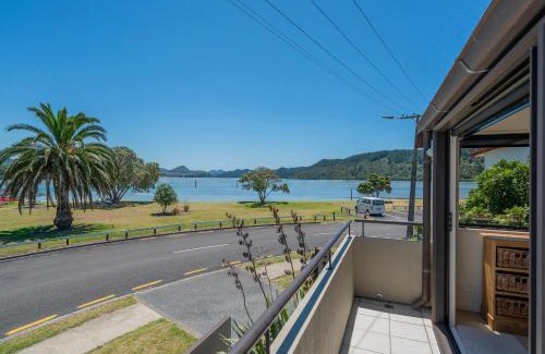 Whangamata Casa | Harbourside Haven - Whangamata Holiday Home