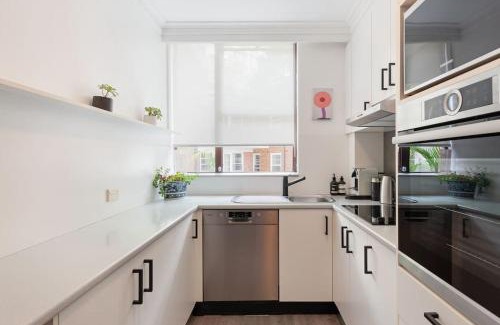 Elizabeth Bay Apartamento | Harbourside Style, 2 Bed, A/C, Pool -Elizabeth Bay