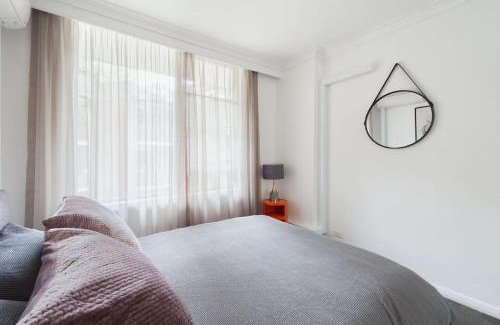 Elizabeth Bay Apartamento | Harbourside Style, 2 Bed, A/C, Pool -Elizabeth Bay
