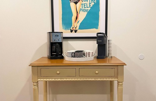 Helen Casa | Hard Rock Haus: pet-friendly 2-bed bungalow just a rollin’ stone from Helen!