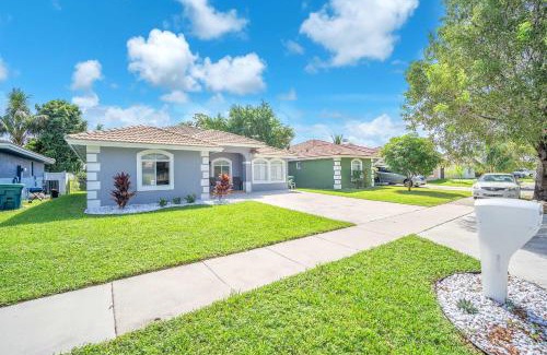 Miami Gardens Casa | Hard Rock Hidden Gem!