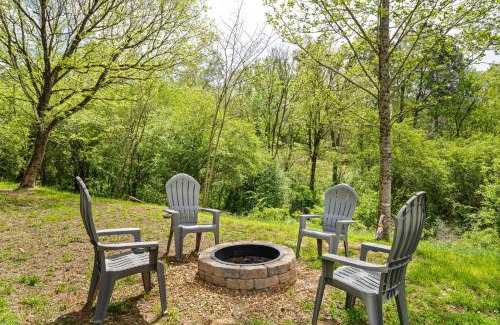 Ellijay Casa | Hardwood Hideaway