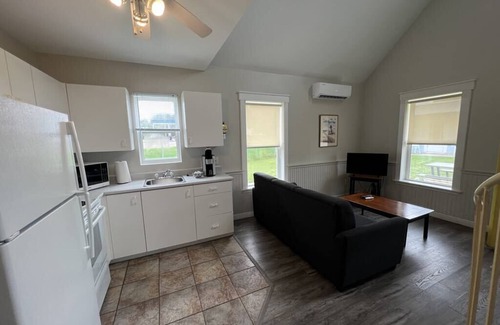 Shediac Cabaña | Hardy's Parlee Beach Chalet #5