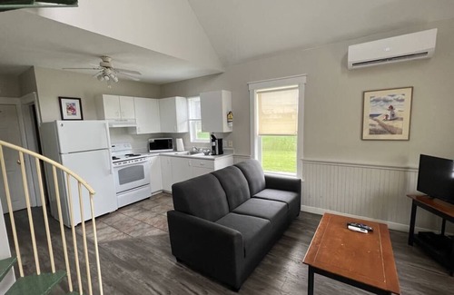 Shediac Cabaña | Hardy's Parlee Beach Chalet #5