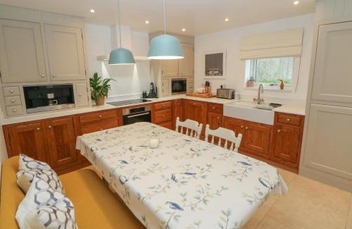Beeley Casa | Harebell Cottage