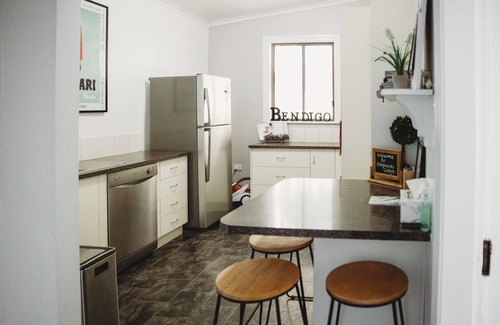 Bendigo Casa | Hargreaves Cottage - close to CBD