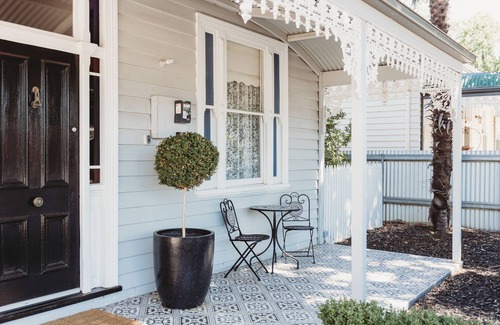 Bendigo Casa | Hargreaves Cottage - close to CBD