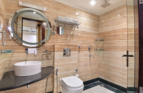 Paharganj Hotel | Hari Piorko Inn Express