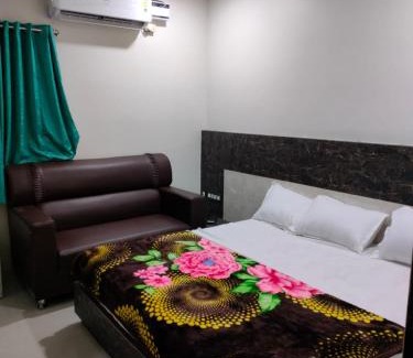Vijayawada Hotel | HARIKA GRAND LoDGE