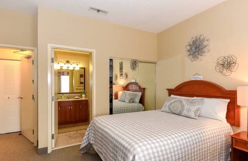 National Gardens Apartamento | Harley Treat near the Beach, pool, suite