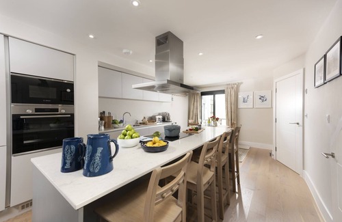 Harlyn Cabaña | Harlyn Folly, Apartment 6 - sleeps 4 guests in 2 bedrooms