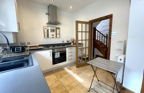 Clifton Casa | Harmonious home in the heart of Clifton Village