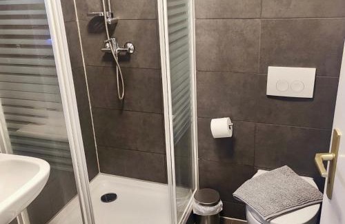 Meiningen Apartamento | Harmony - 4 Schlafzimmer 2 Bäder Ganzes Apartement