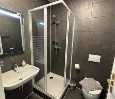 Meiningen Apartamento | Harmony - 4 Schlafzimmer 2 Bäder Ganzes Apartement