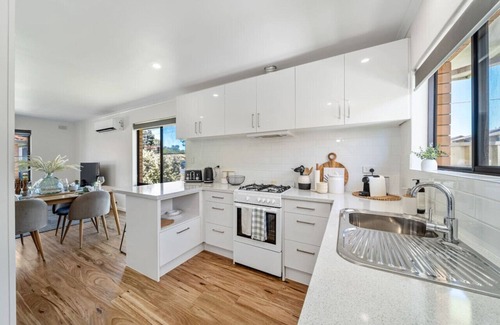Henley Beach Apartamento | Harmony at Henley Be · Harmony at Henley Beach Wifi✔︎Nespresso✔︎Netflix