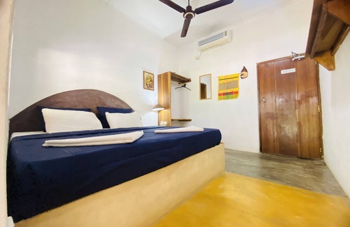 Pottuvil Division 2 Casa | Harmony Beach Hotel