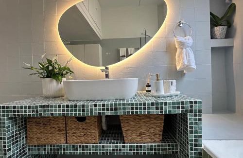 Amarousion Apartamento | Harmony Boutique Apartment, 55m2, 100m from metro