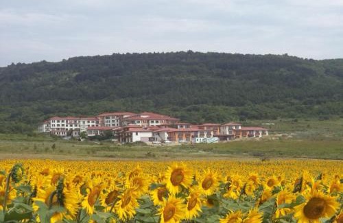Osenovo Apartamento | Harmony Hills Tomovi Apartment F45