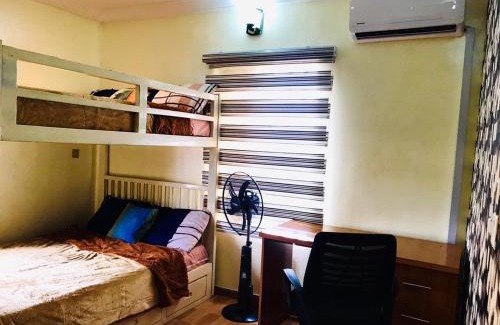 Ibadan Apartamento | Harmony Homes Ibadan: Modern 3BR Duplex in Oluyole